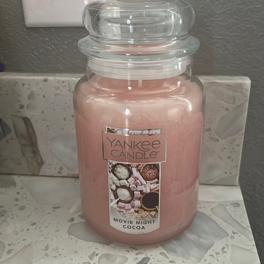 Yankee candle movie night cocoa large jar - brand new!